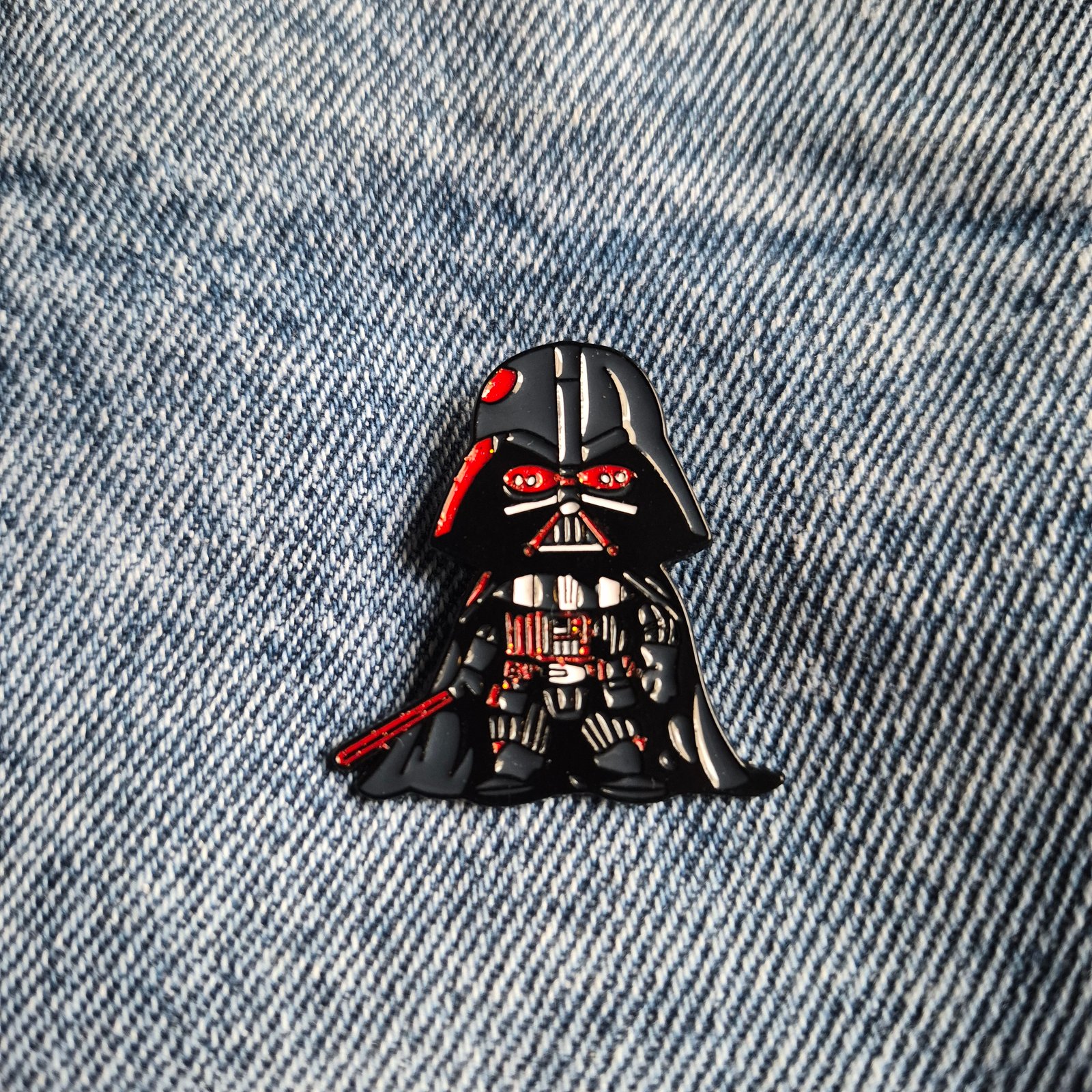 Pin Darth Vader